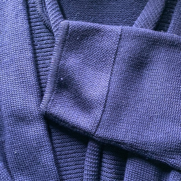 Yves Saint Laurent (Paris NY) Indigo Blue Wrap Sweater, Belt Tassels 100% Wool. - Picture 8 of 8